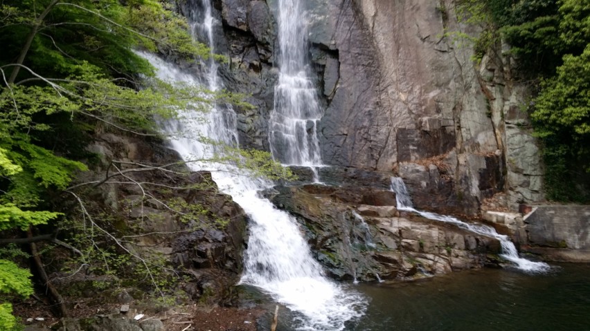 View of the Nunobiki Falls in late summer.