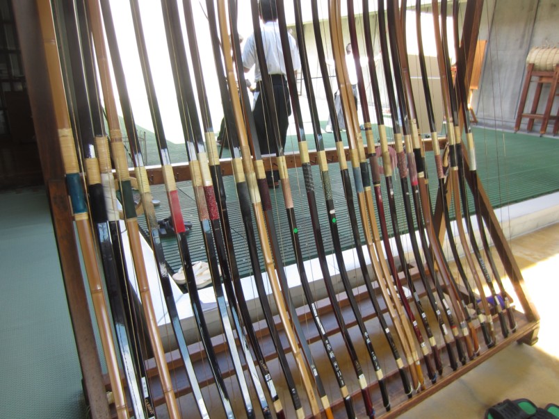 Rack of kyudo bows