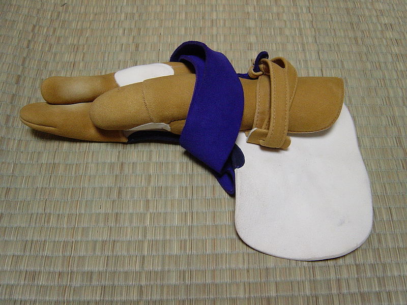 Kyudo gloves
