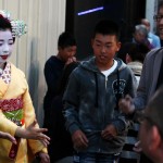 Acchi, Muite, Hoi: The New Japanese Children's Game