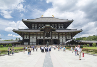 The Hidden Temple Gardens of Nara